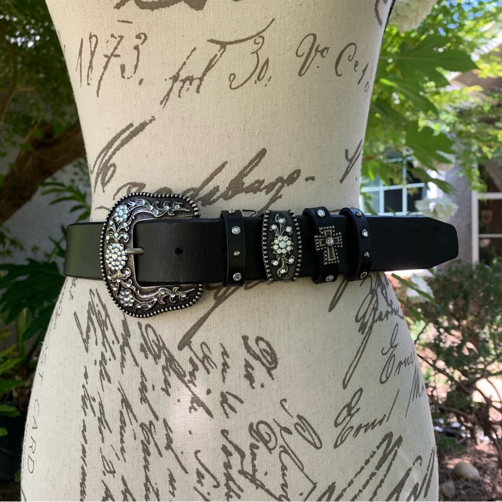 Black and Silver Ornate Double Buckle Belt